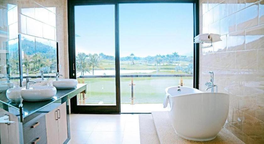 Diamond Bay Golf And Villas Nha Trang Eksteriør billede
